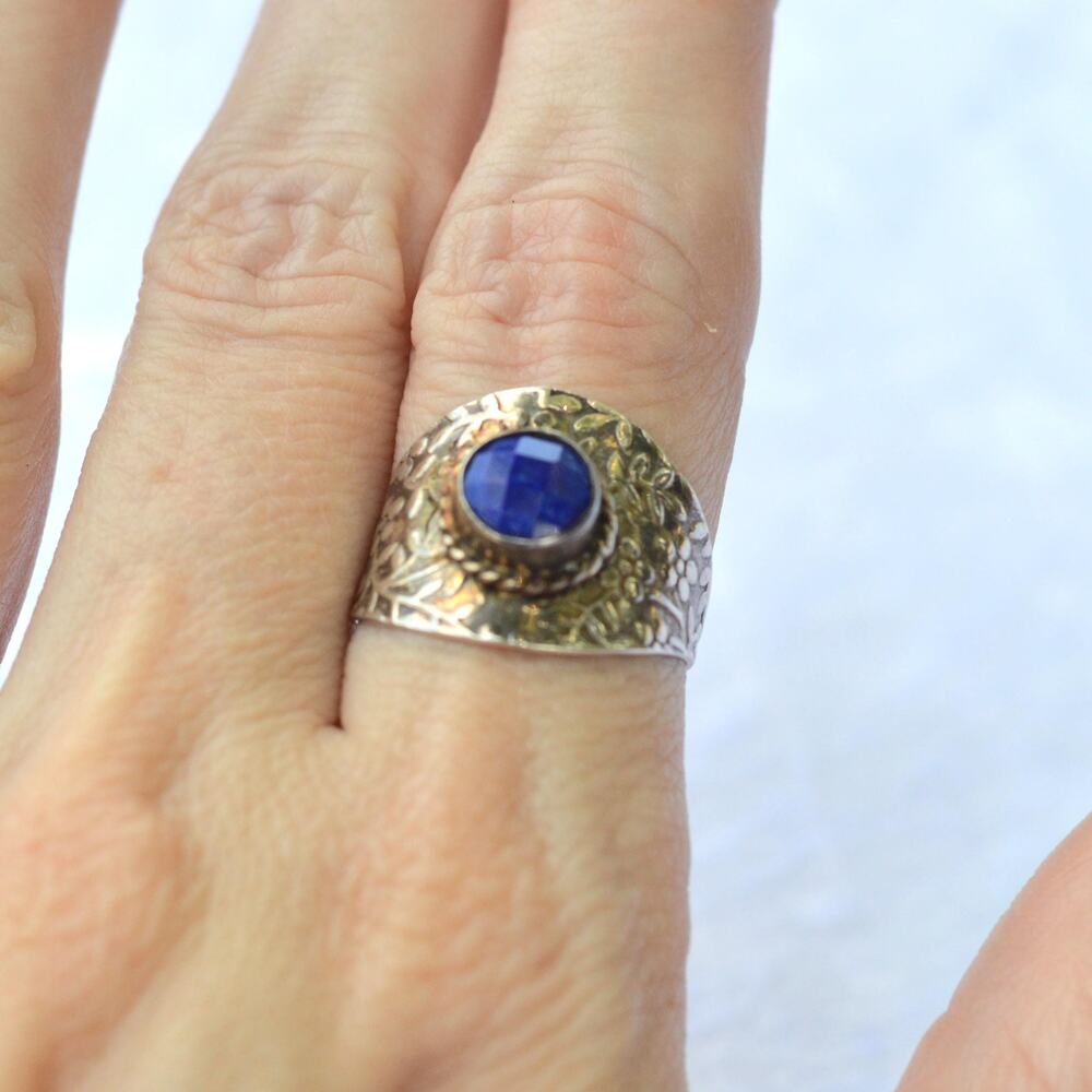 Vintage Sterling Silver Blue Sapphire Medallion Cocktail Ring Size 7 925